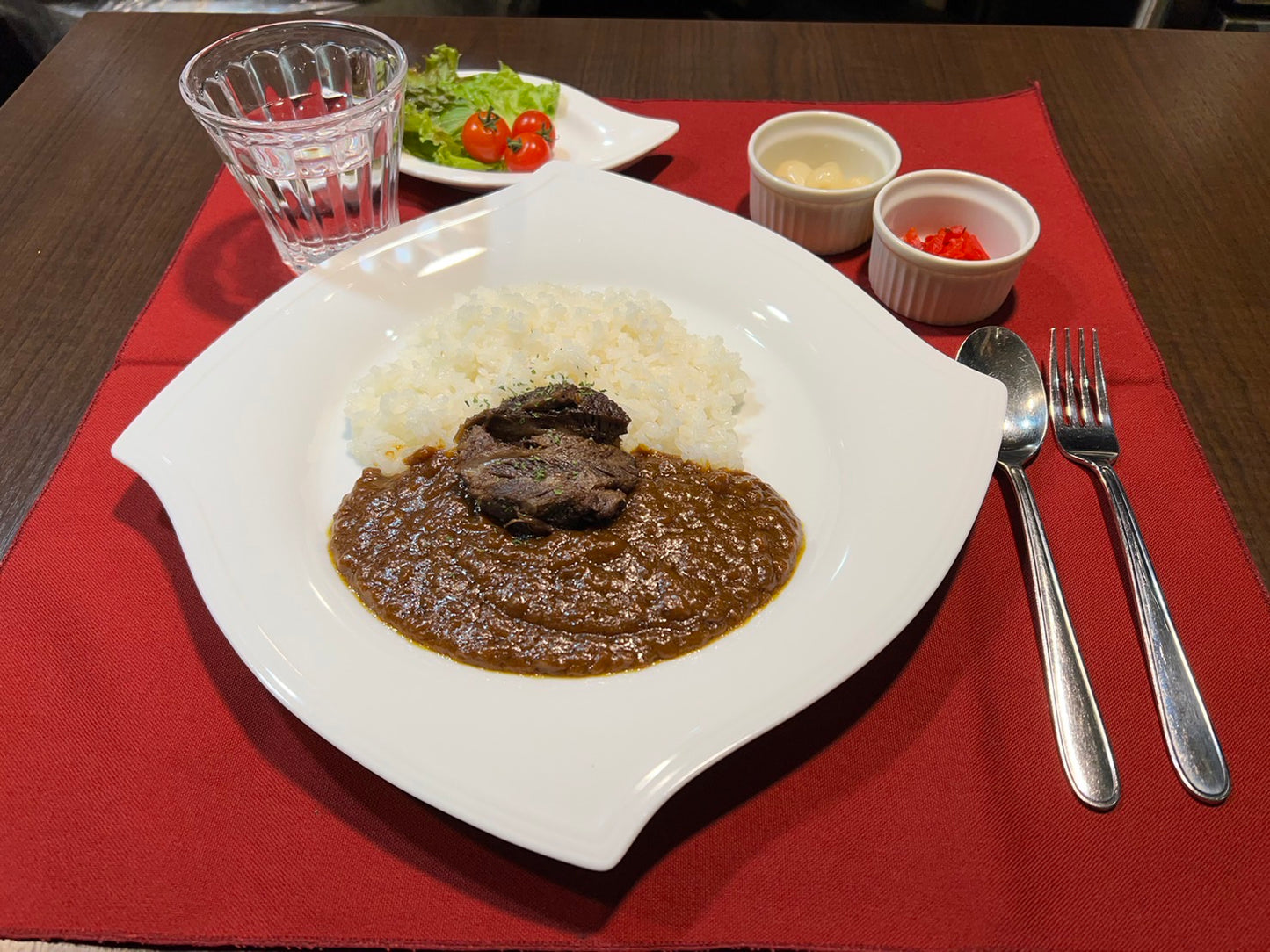 クロック ビーフカレー